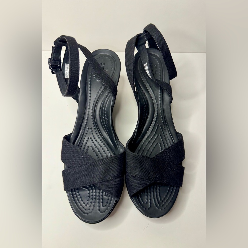 CROCS Black Strappy Sandals